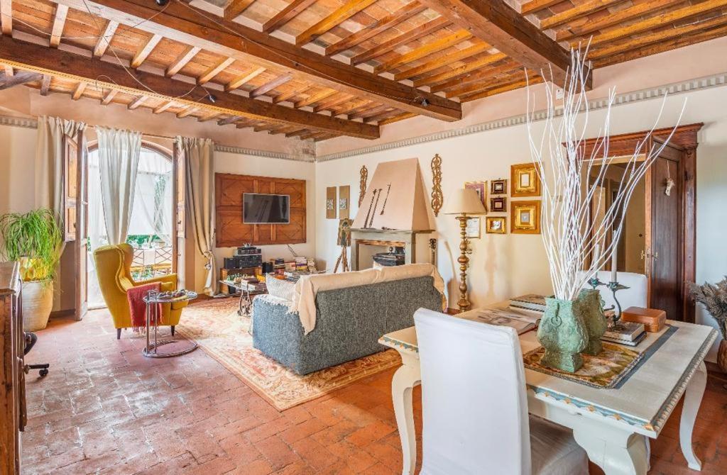 Villa San Filippo อาเรซโซ ภายนอก รูปภาพ